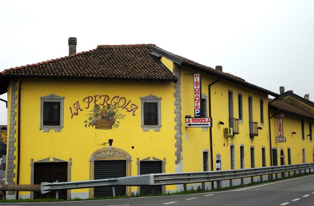 Hotel La Pergola à Zibido San Giacomo Extérieur photo